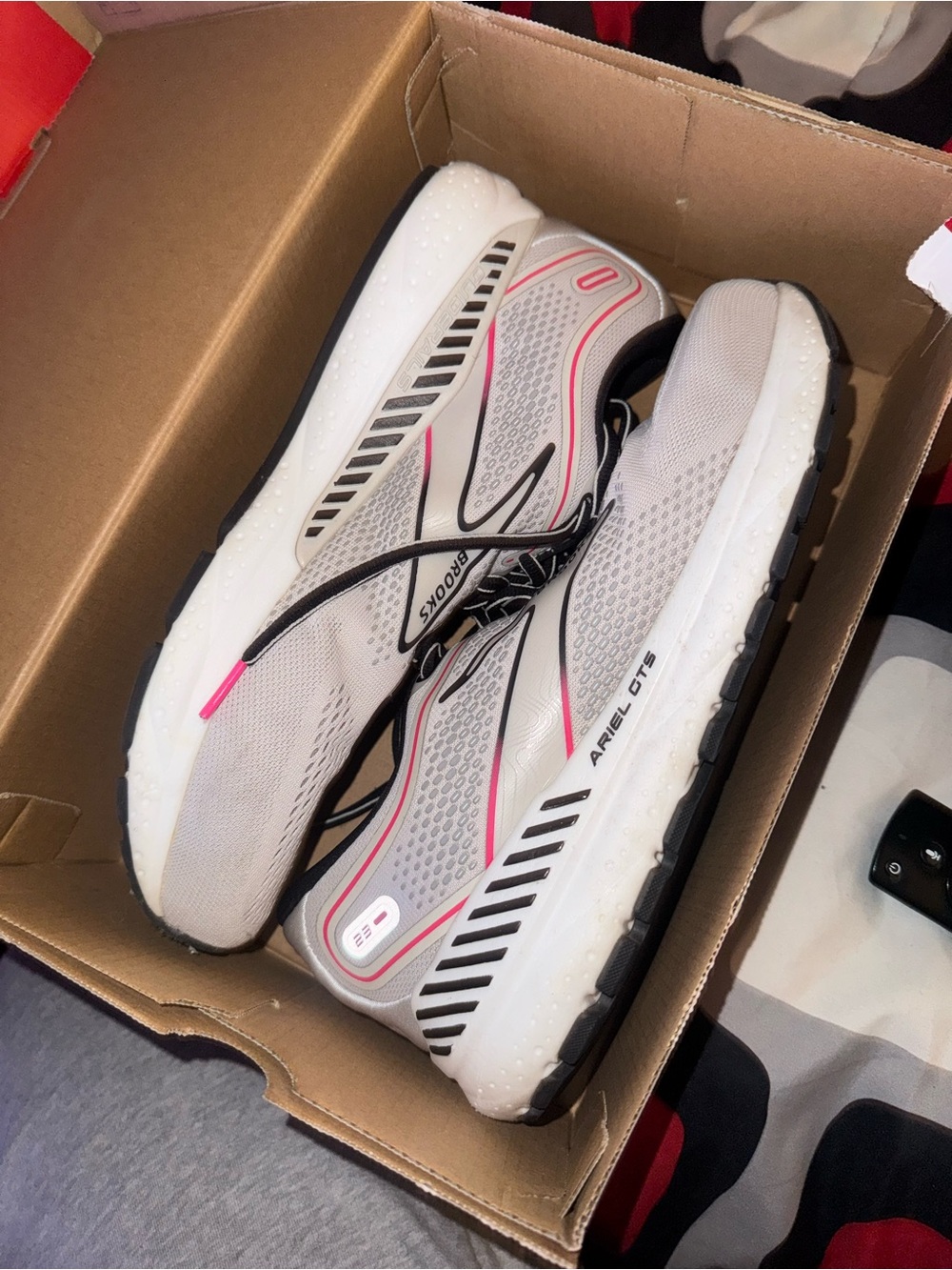 Brooks Women's Ariel GTS Running Shoes in White and Pink